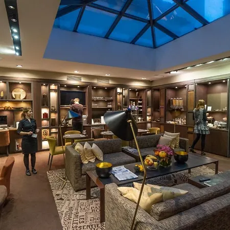 Hotell Saxe Eiffel 4*