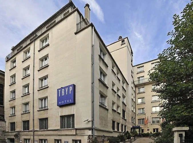 Saxe Eiffel Hotel Paris