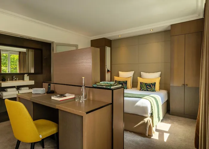 Saxe Eiffel 4* Paris