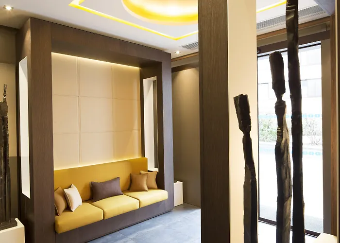 Saxe Eiffel Hotel Paris