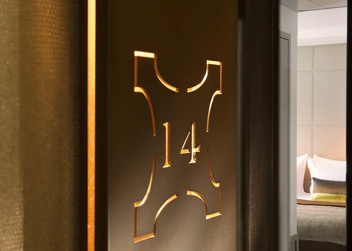 Saxe Eiffel Hotel Paris