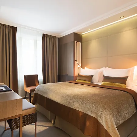 Saxe Eiffel Otel Paris