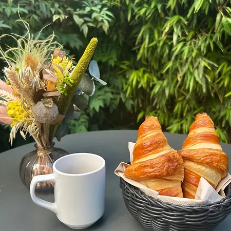 Saxe Eiffel Hotel 4*
