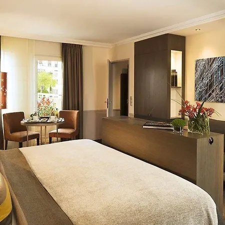 Saxe Eiffel 4* Paris