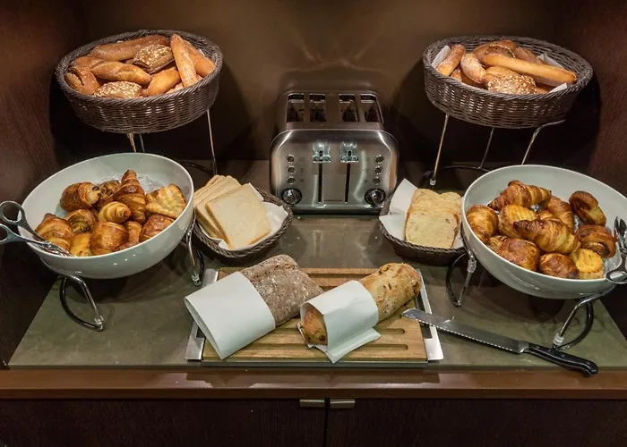 호텔 Saxe Eiffel 4*