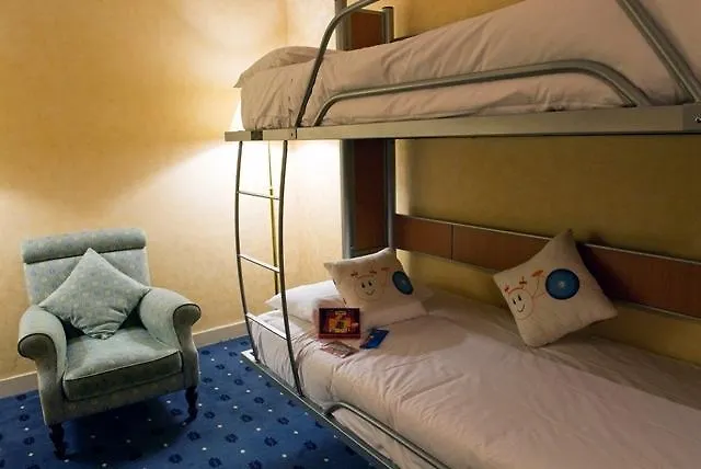 Hotel Saxe Eiffel 4*