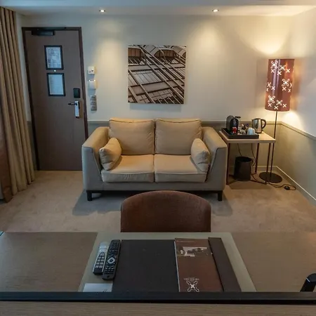 Hotel Saxe Eiffel 4*