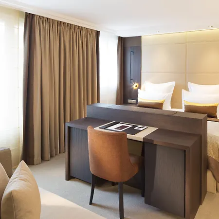 Saxe Eiffel Szálloda 4*