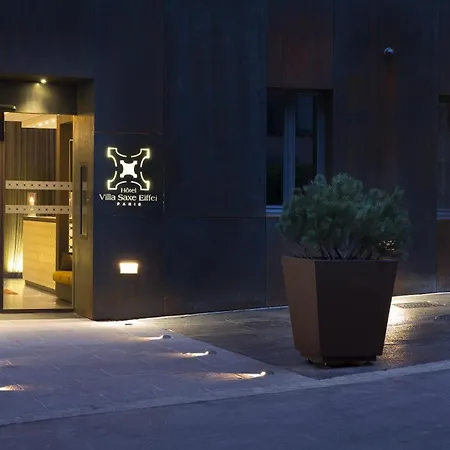 Saxe Eiffel 4*
